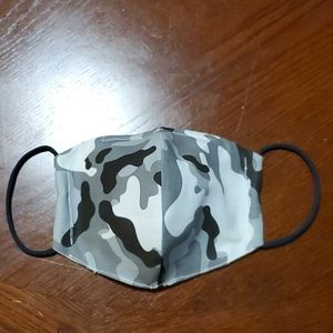 Face mask w/3 layers